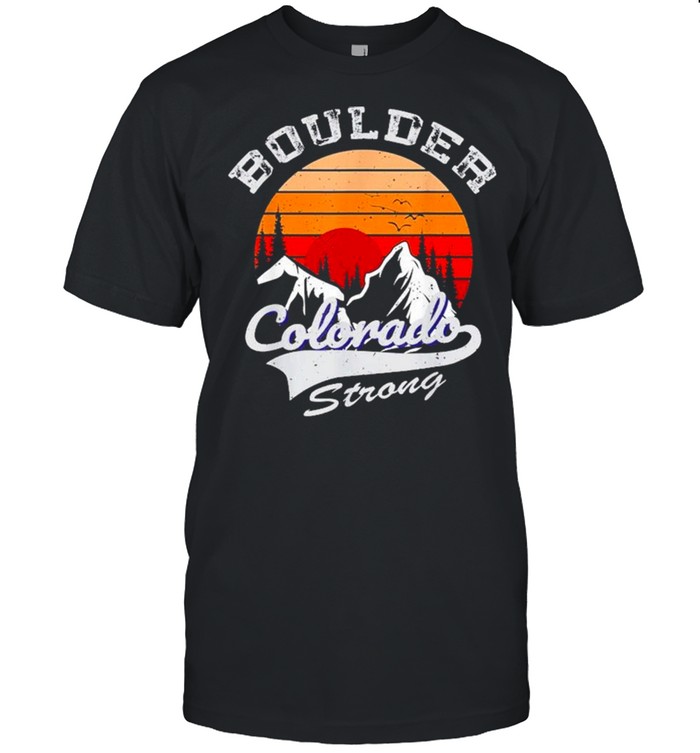 Boulder Colorado Strong 2021 vintage retro shirt Classic Men's T-shirt