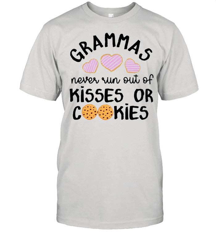 Grammas Never Run Out Of Kisses Or Cookies T-shirt