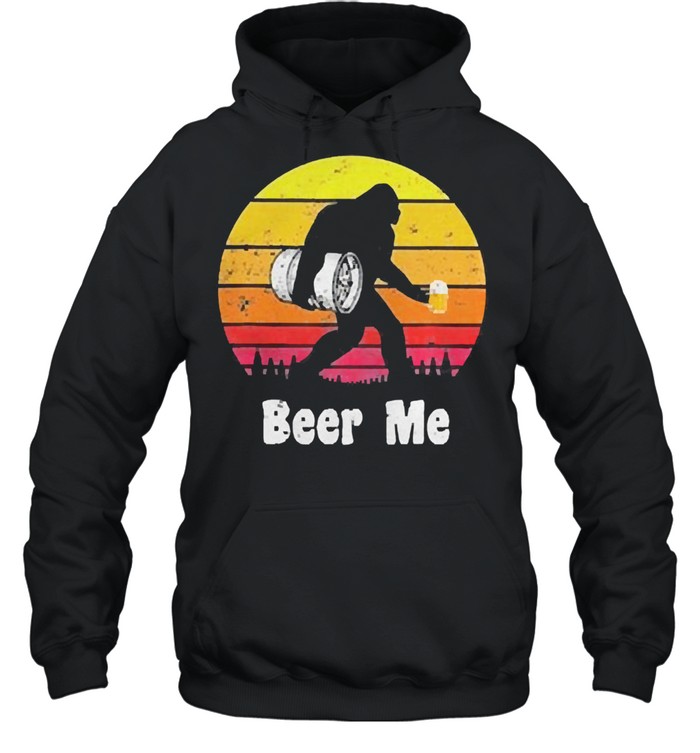 Bigfoot beer me vintage shirt Unisex Hoodie