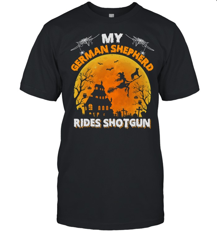 My German Shepherd Rides Shotgun German Shepherd Halloween shirt Classic Men's T-shirt