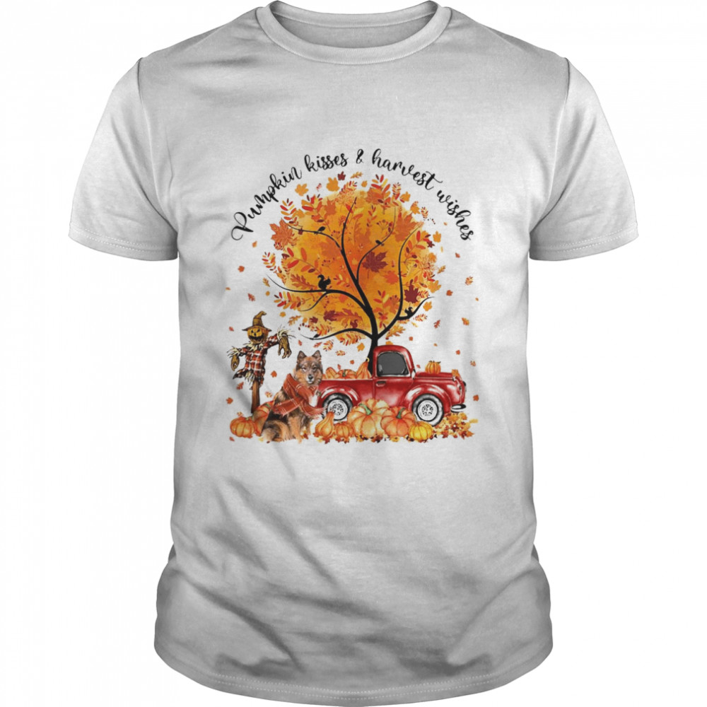 Eurasier Pumpkin Kisses And Harvest Wishes Halloween T-shirt