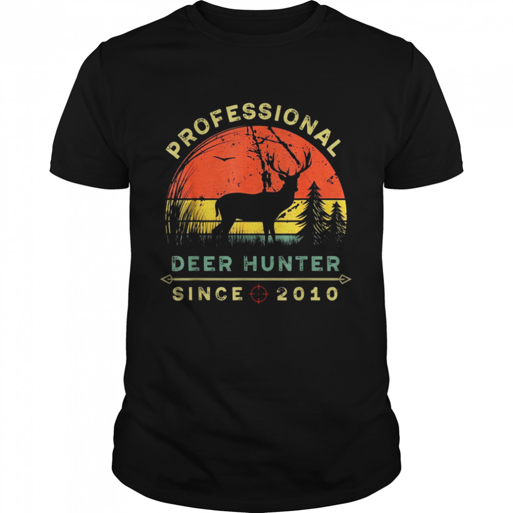 Professional Deer Hunter Since 2010 Reindeer Hunters  Classic Men's T-shirt