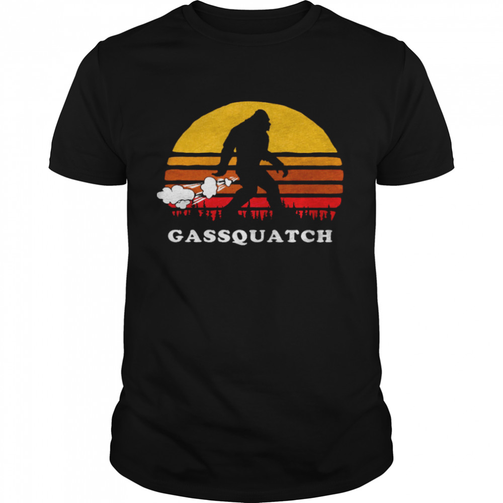 Gassquatch BIgfoot Vintage  Classic Men's T-shirt