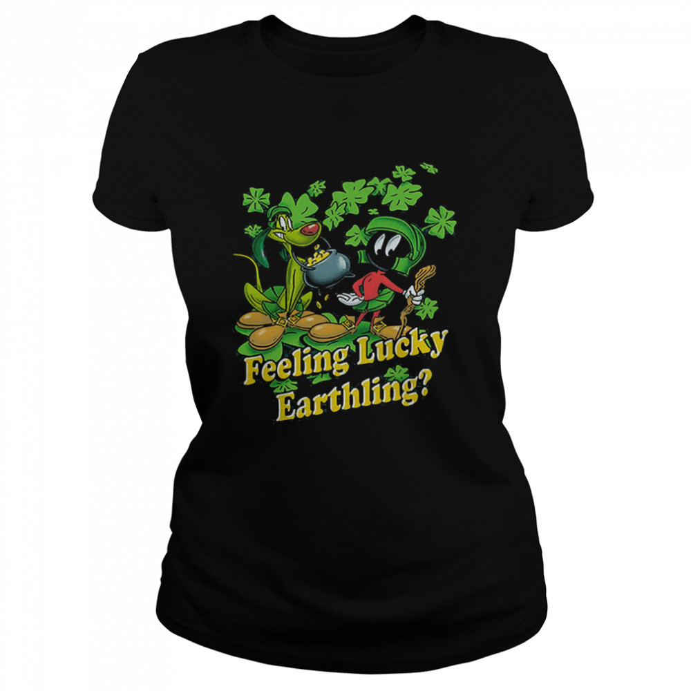 feeling Lucky Earthling Looney Tunes  Classic Women's T-shirt