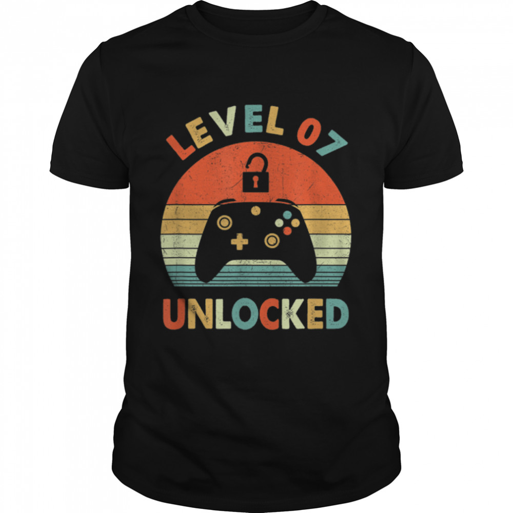 Level 7 Unlocked Vintage Video Gamer 7Th Birthday Gift T-Shirt B09Vwyjf84