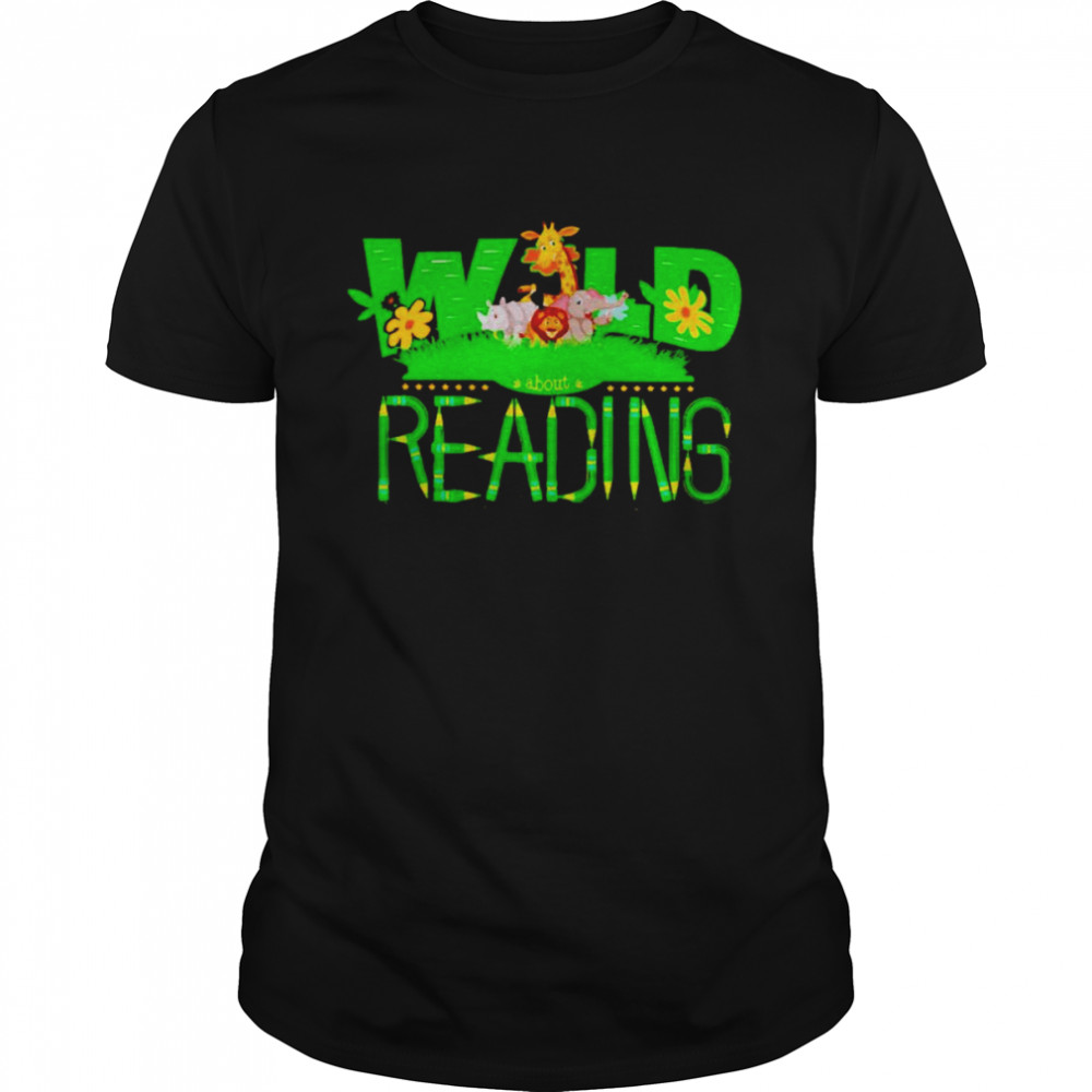 Wild about reading shirt Classic Men's T-shirt