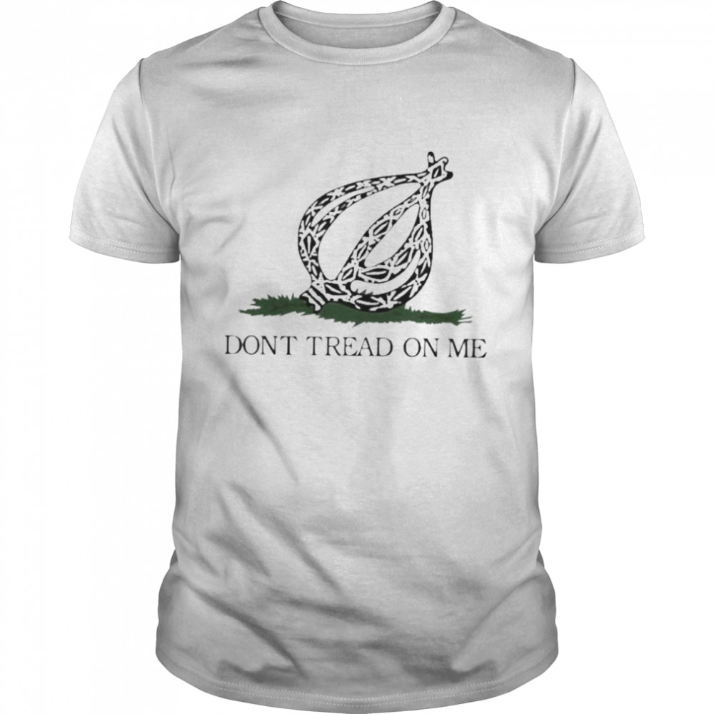 The onion store the onion’s don’t tread on me shirt Classic Men's T-shirt