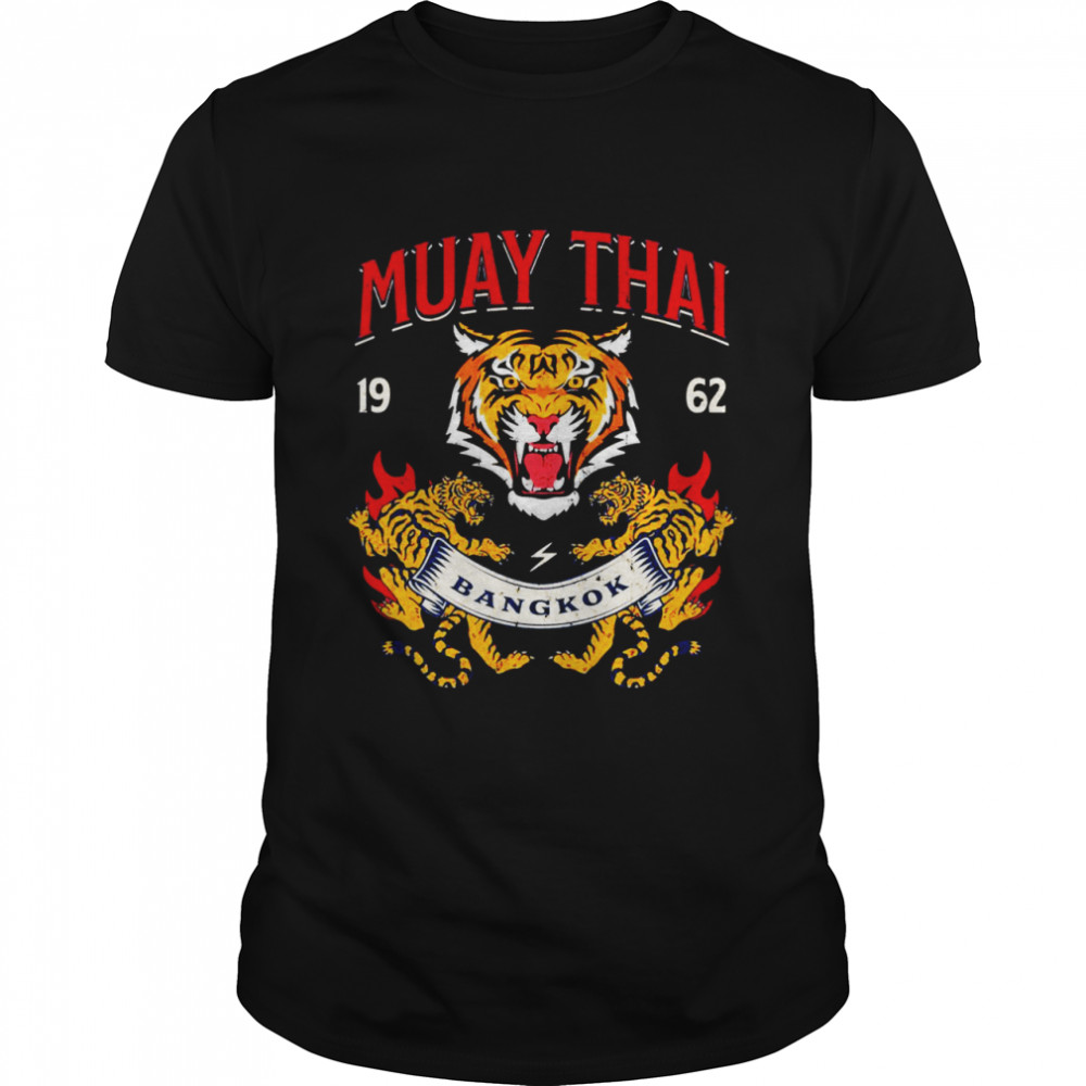 Muay Thai Bangkok Gym Retro Vintage  Classic Men's T-shirt