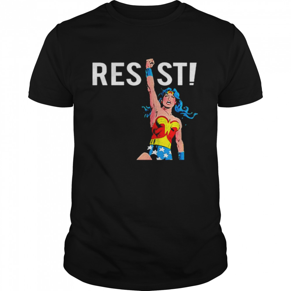 Resist Wonder Woman shirt Classic Men's T-shirt