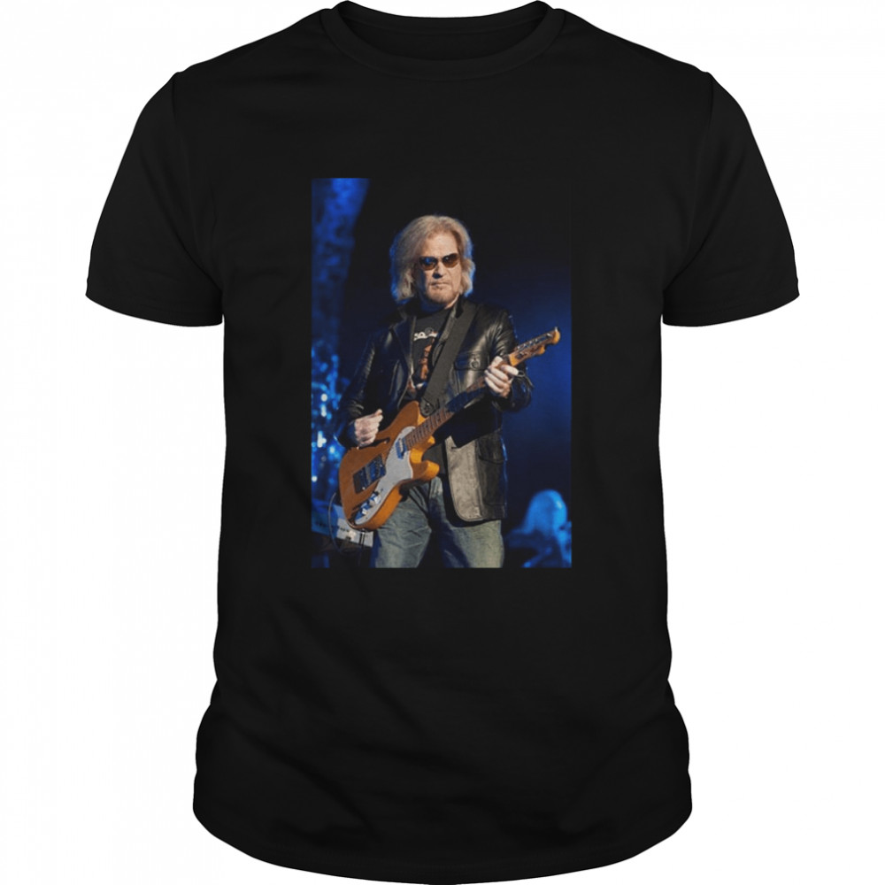 Middle of the Road Daryl Hall - Men's Soft & Comfortable T-Shirt