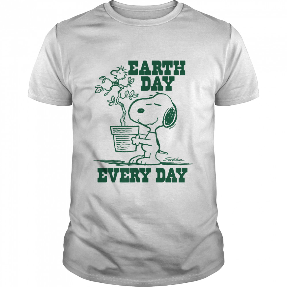 Peanuts - Snoopy Earth Day Every Day T- Classic Men's T-shirt Peanuts - Snoopy Earth Day Every Day T- Classic Men's T-shirt