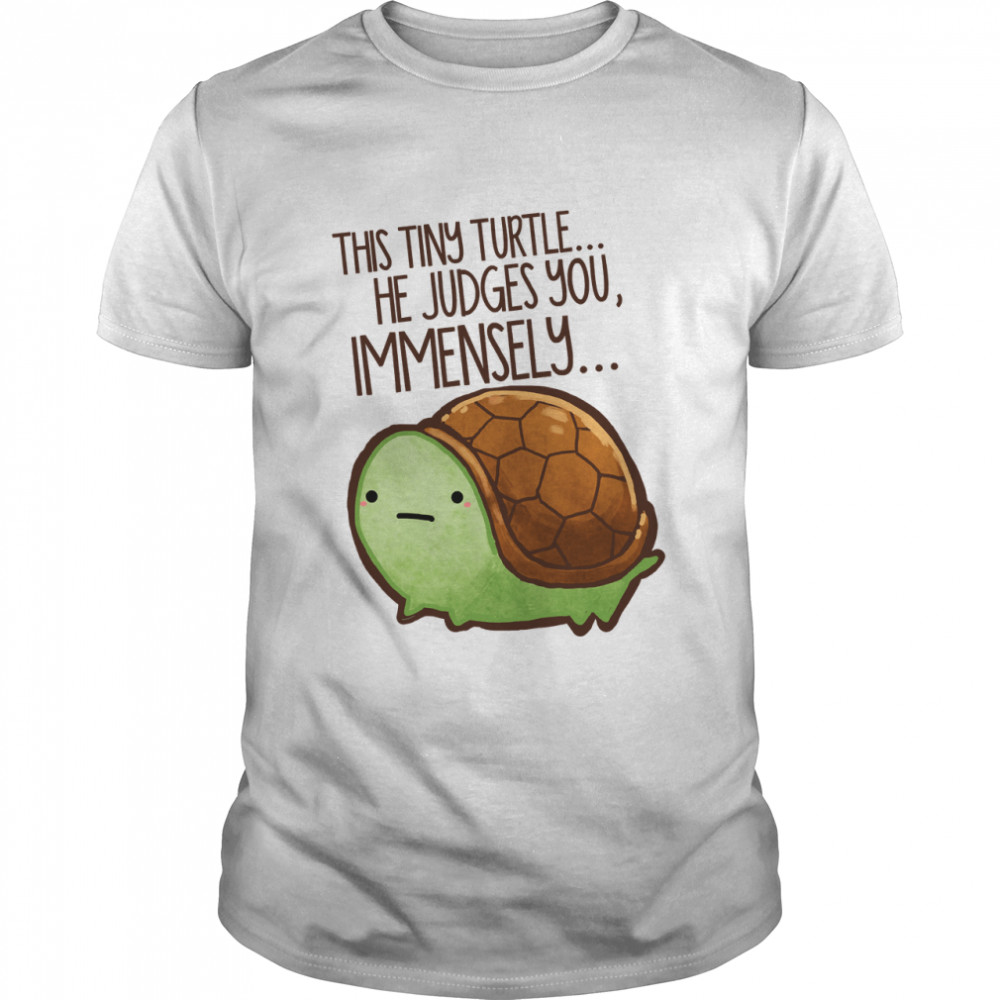 This turtle.. he judges you. Essential T-Shirt