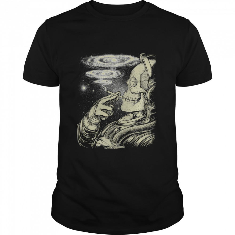 Winya No. 31 Relaxing Skeleton Astroanut Smoking Amoung The Stars In The Space Classic T-Shirt