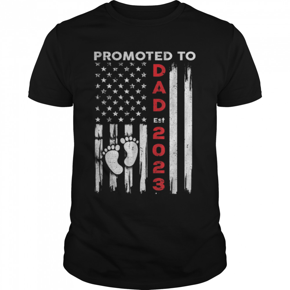 Mens Promoted To Daddy 2022 Flag First Time Father'S Day New Dad T-Shirt B0B418Vfd1