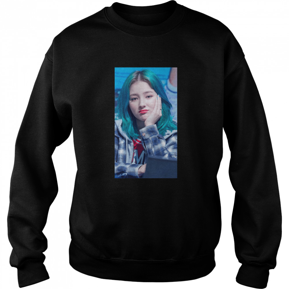 Cute Girl From Korea Classic T- Unisex Sweatshirt