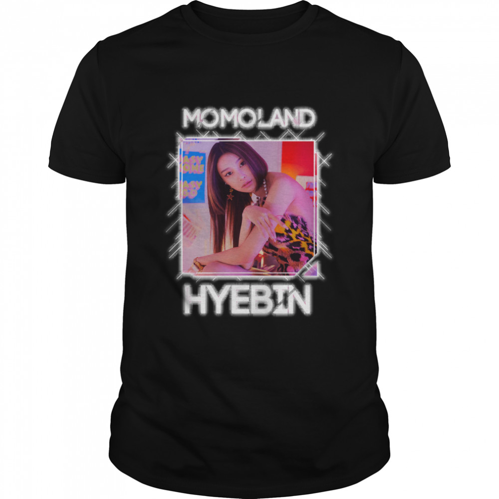 Momoland - Hyebin Classic T- Classic Men's T-shirt