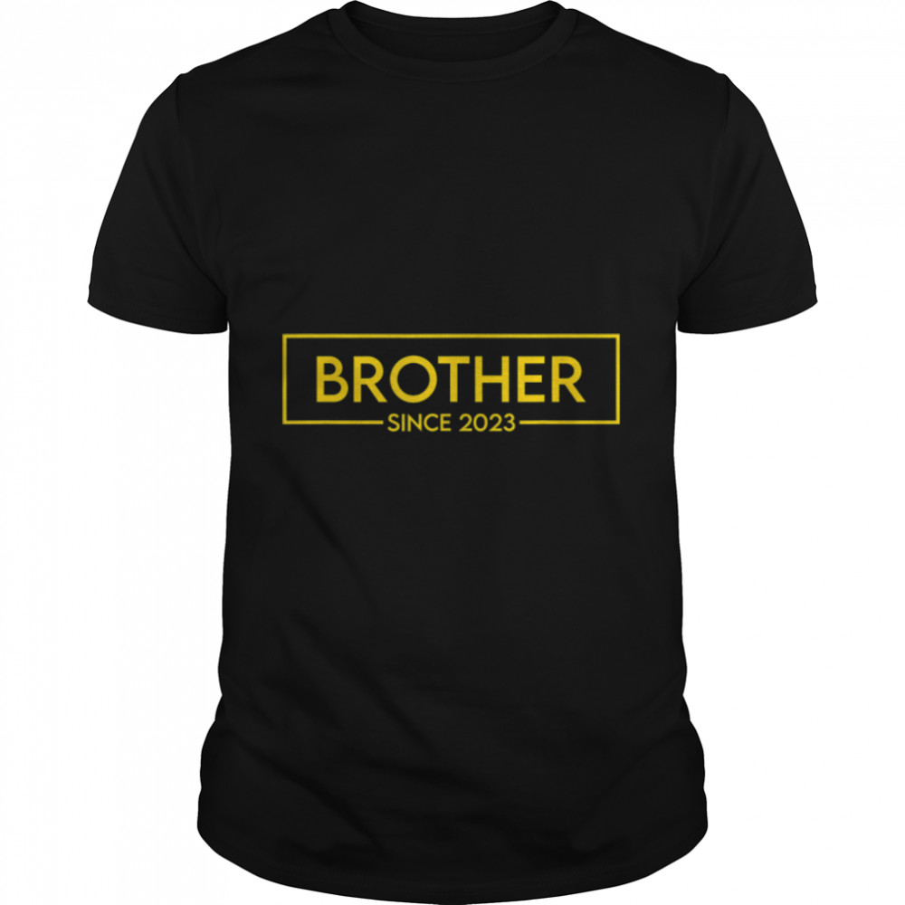 Promoted To Brother Est 2023 T- B0B7F1NWZ3 Classic Men's T-shirt