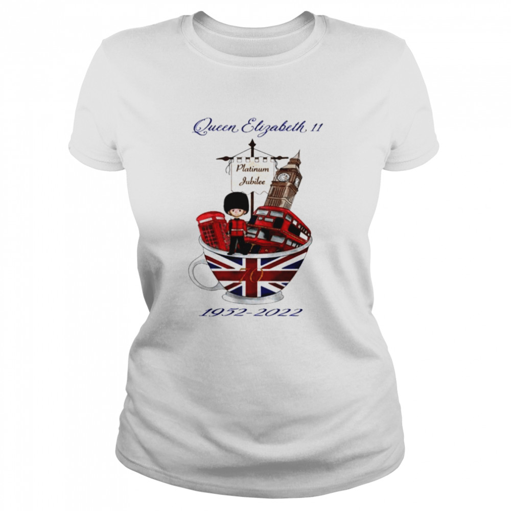 Queen’s Platinum Jubilee Celebration 1952-2022 shirt Classic Women's T-shirt