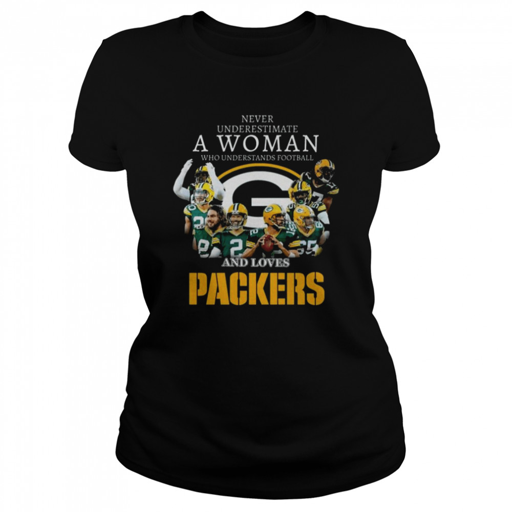 Funny Never Underestimate A Woman And Loves Packers Team Green Bay Packers T- Classic Women's T-shirt