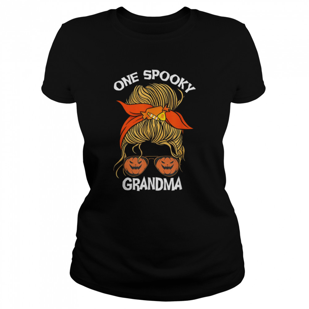 One Spooky Grandma Bandana Women Grandma Halloween T- Classic Womens T-shirt