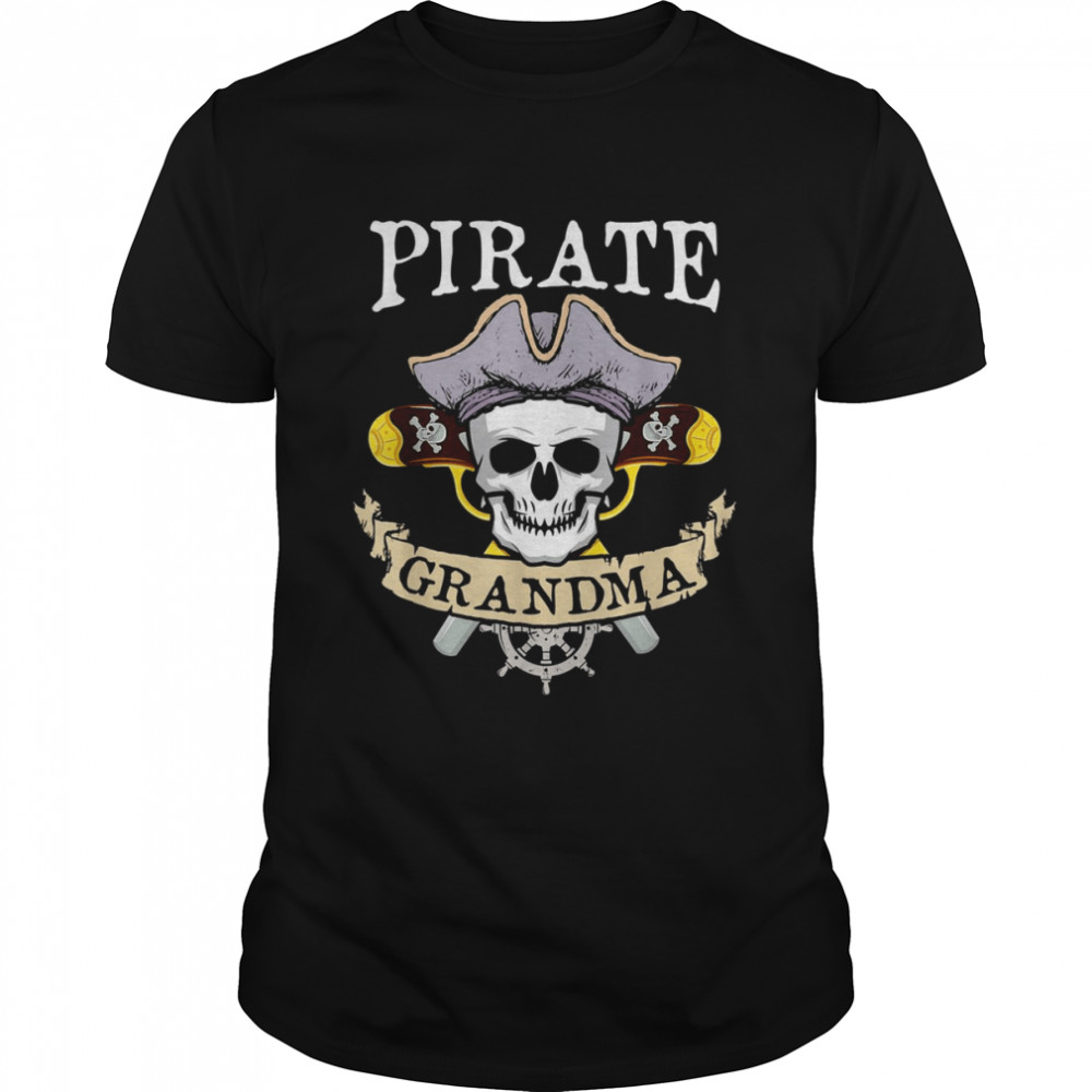 Pirate Grandma Matching Family Grandma Halloween T- Classic Men's T-shirt