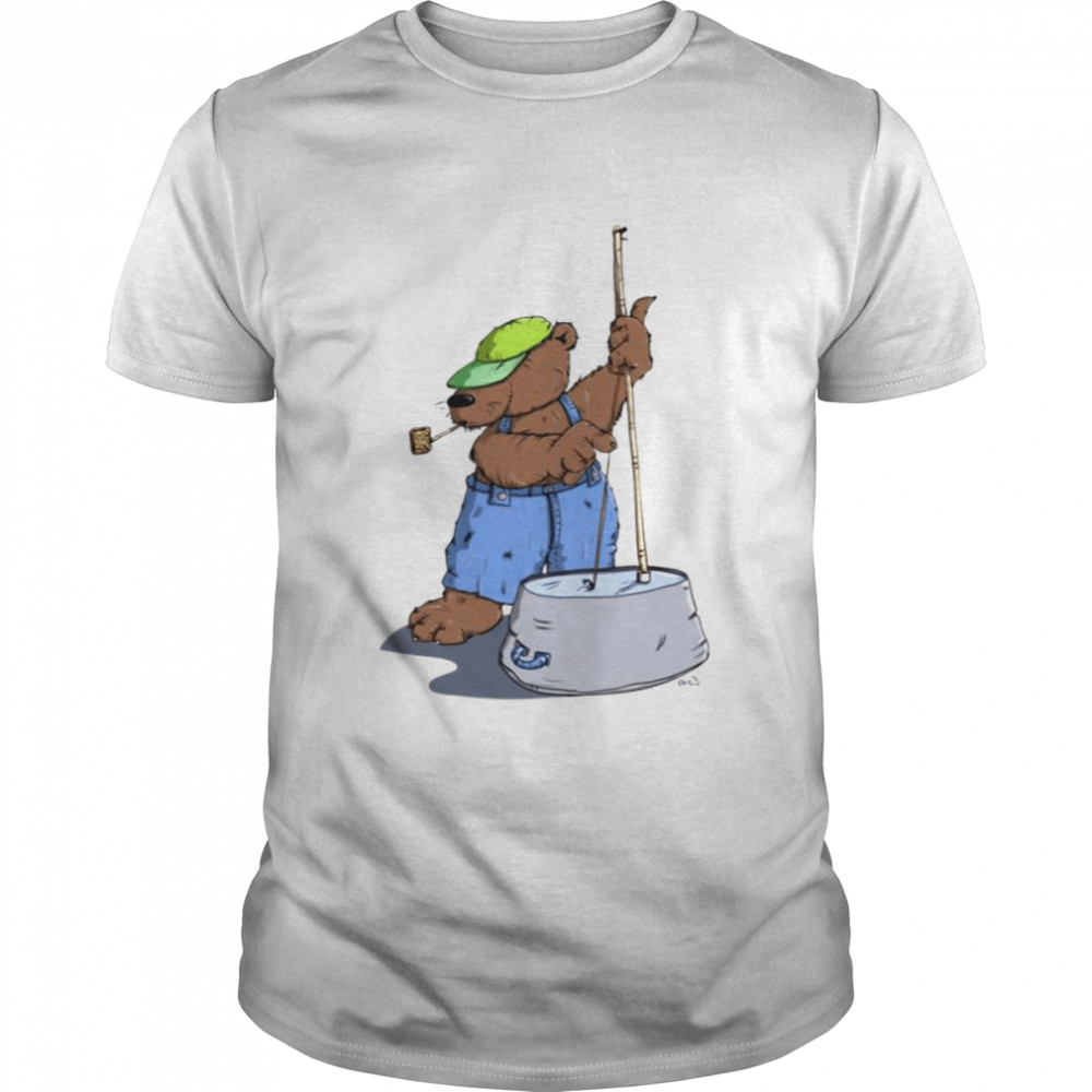 The Hillbilly Bear Plays A Cool Bassguitar shirt Classic Men's T-shirt