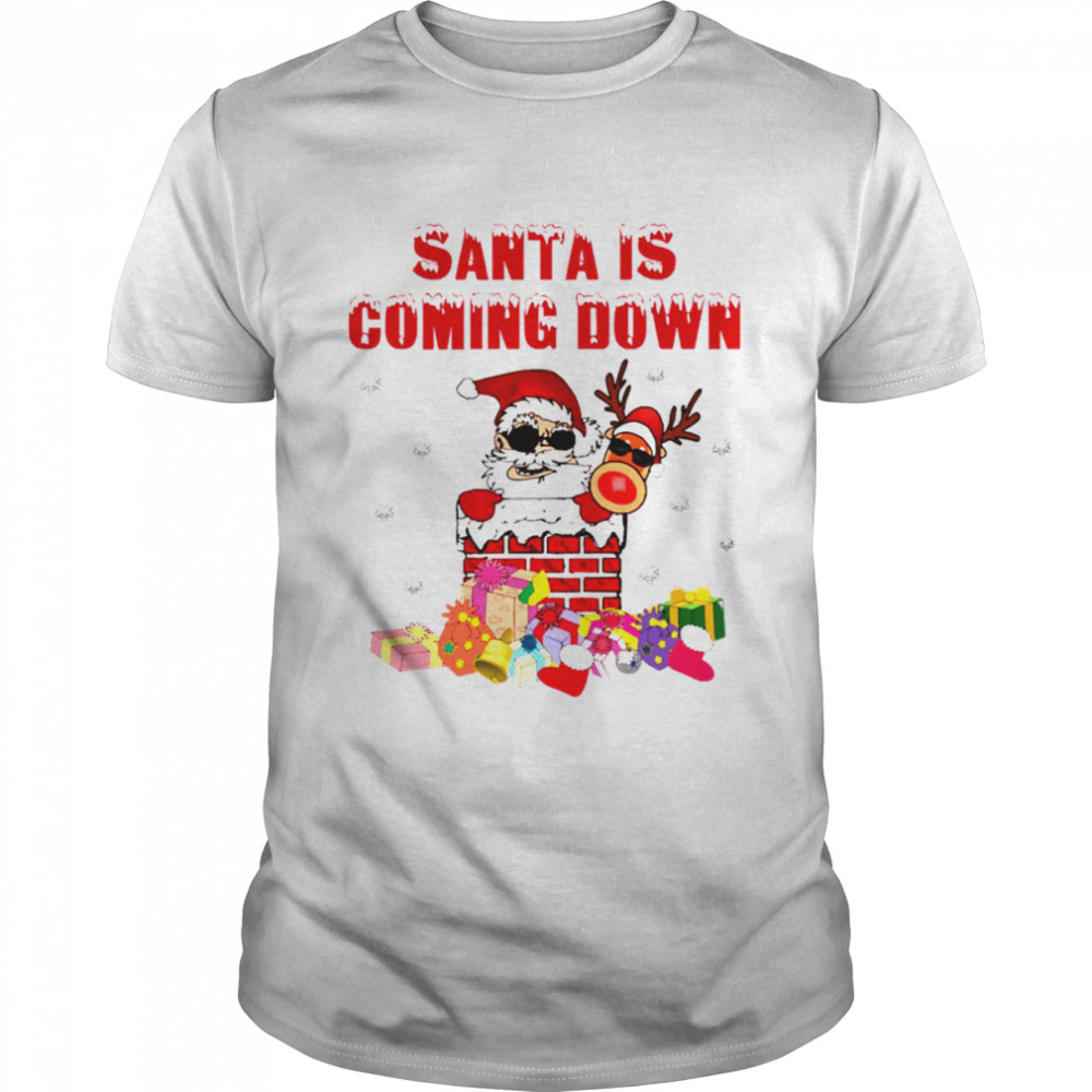 Santa Is Coming Down The Chimney shirt Classic Men's T-shirt