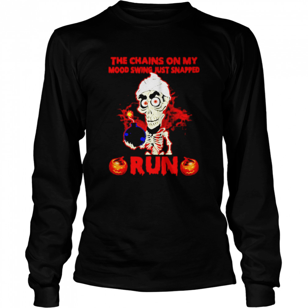 Skeleton the chains on my mood swing just snapped run shirt Long Sleeved T-shirt