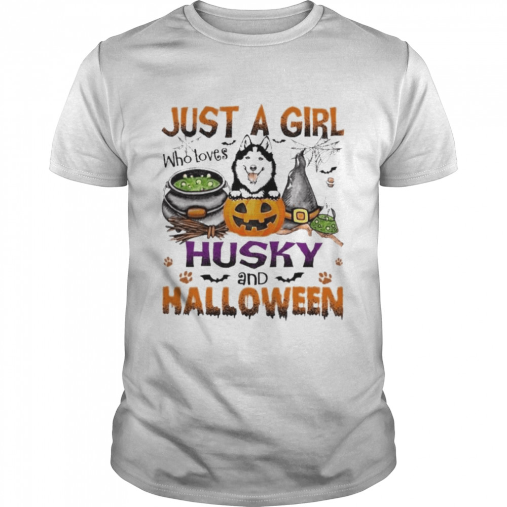 Just A Girl Who Loves Siberian Husky And Halloween 2022  Classic Men's T-shirt