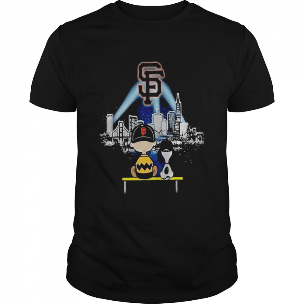 Charlie Brown And Snoopy Dog Watching City San Francisco Giants  Classic Men's T-shirt