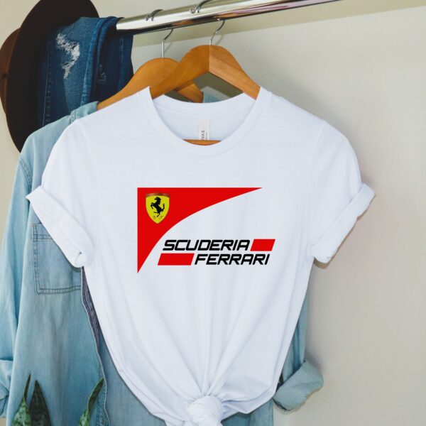 Scuderia Ferrari Team Formula 1 Charles Leclerc 16 T-Shirt
