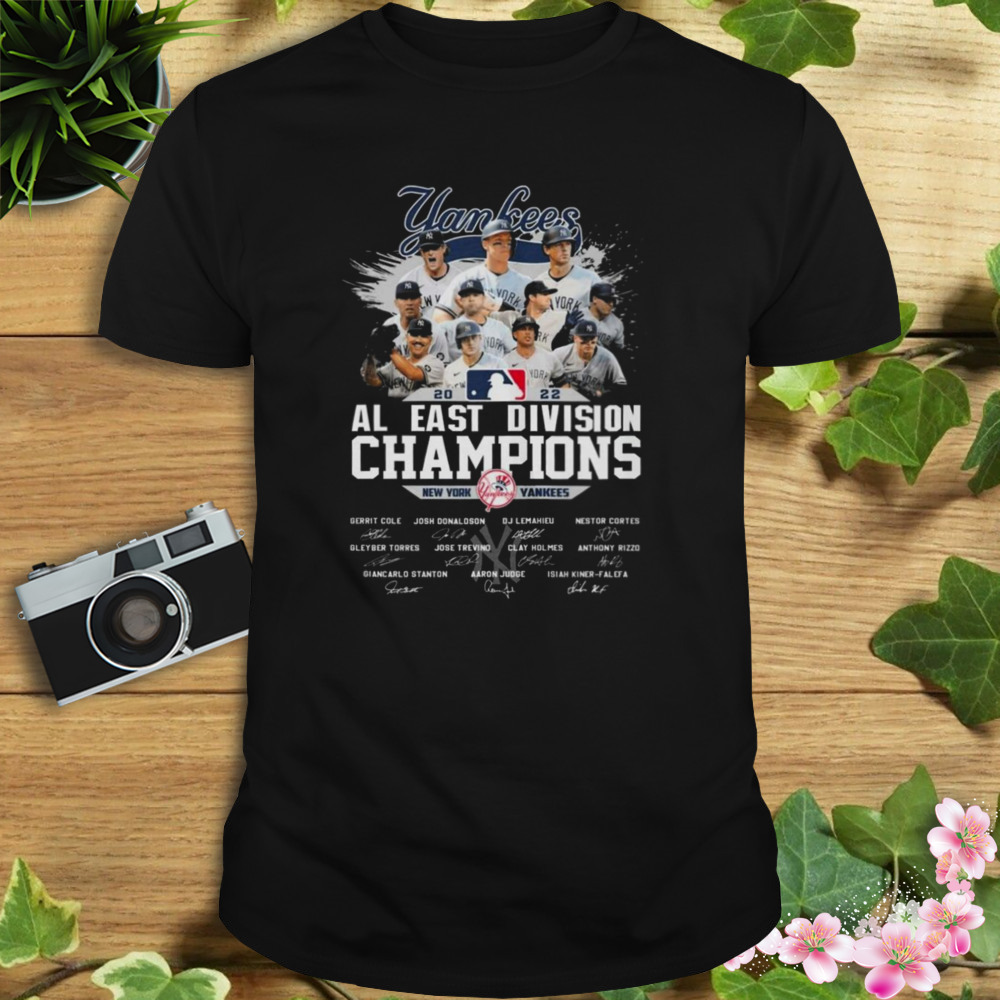 New York Yankees AL East Division Champions MLB 2022 Signatures 2022 Shirt