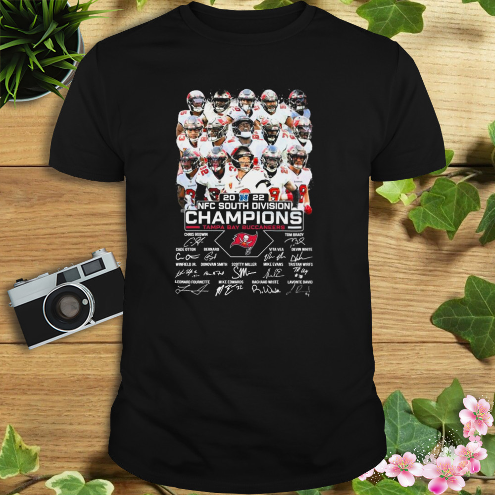 Tampa Bay Buccaneers 2021-2022 Nfc South Division Champions Signatures  Hoodie, T-shirts - Tagotee