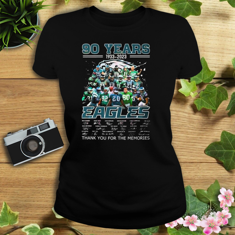 90 Years 1933 – 2023 Philadelphia Eagles Thank You For The Memories Signatures Shirt 2 Women's tshirt