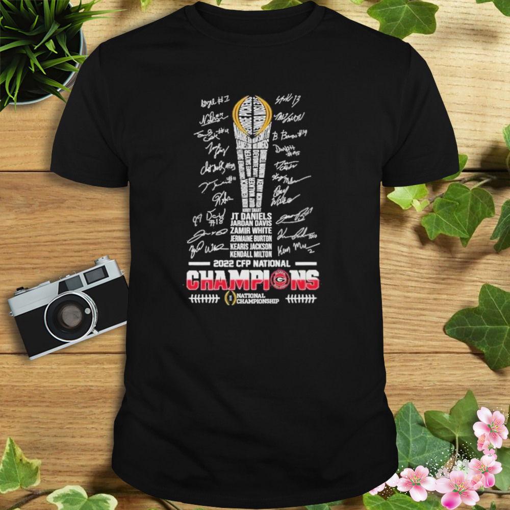 Georgia Bulldogs Team Name 2022 CFP National Champions Signatures Cup Shirt 1 Unisex tshirt
