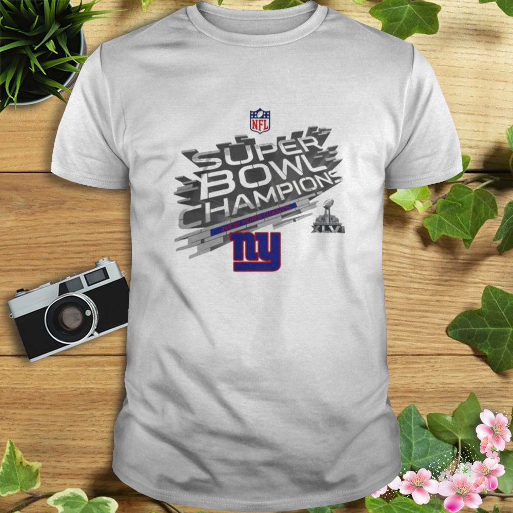 Eli Manning Wearing Super Bowl Champions New York Giants shirt
