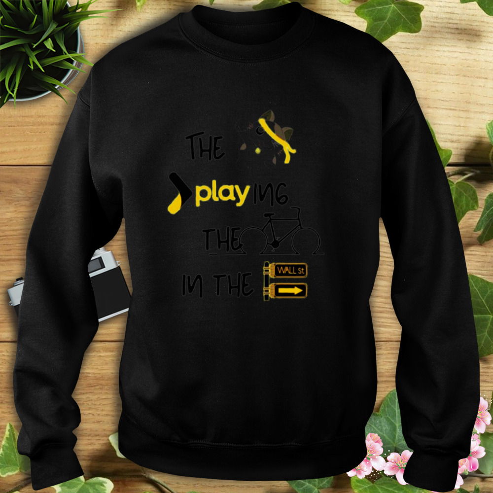 The cat playing the bike in the street shirt 5 Sweat tshirt