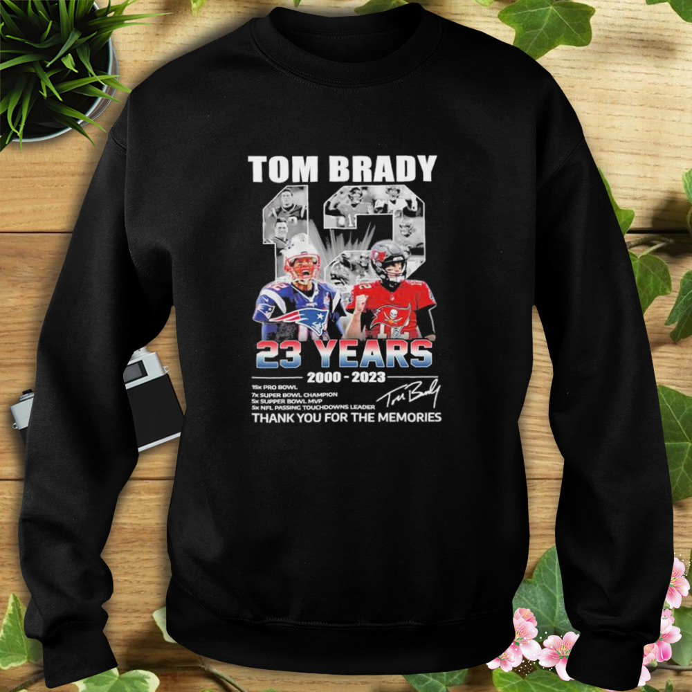 12 Tom Brady 2000 2022 Thank You For The Memories Signatures Shirt 1 -  Tiniven