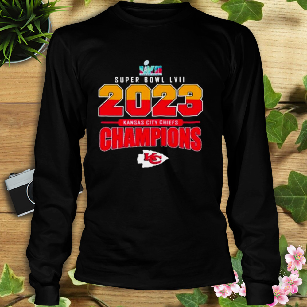 HOT Kansas City Chiefs Super Bowl LVII 2023 Champions T-Shirt Men&