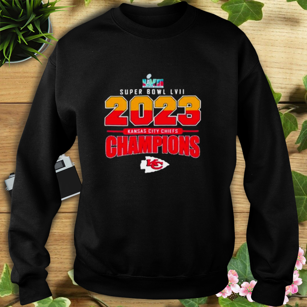 HOT KC Kansas City Chiefs Super Bowl LVII 2023 Champions T-Shirt Men Long  Sleeve