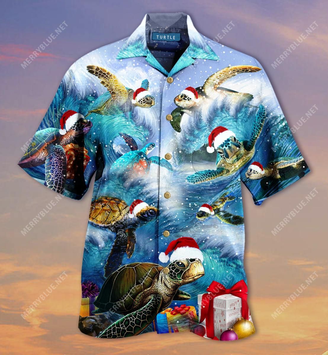 I'M Happiest At Christmas Turtle Aloha Hawaiian Shirt Colorful Short Sleeve Summer Beach Casual Shirt For Men And Women