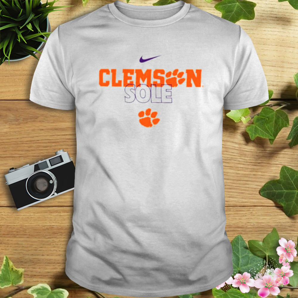 Nike Clemson Tigers 2023 Basketball Clemson Sole Bench shirt