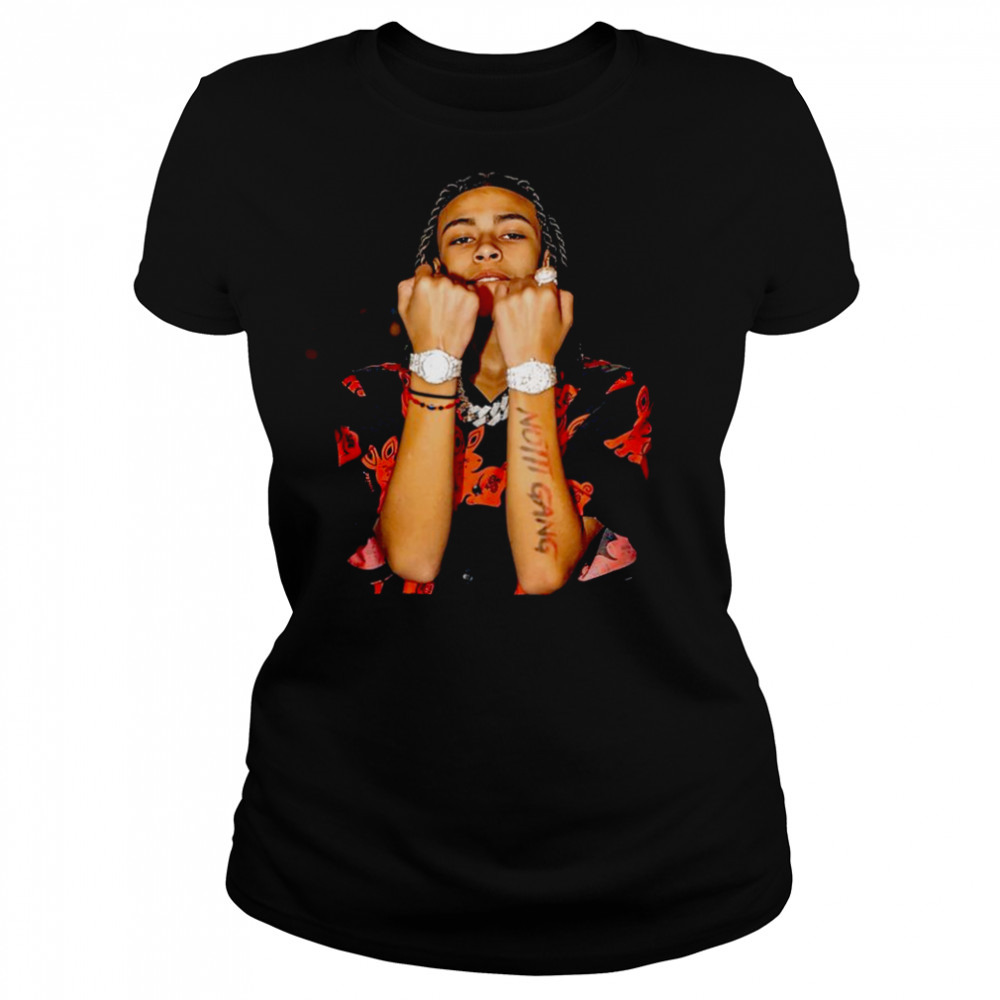 Women's shirts