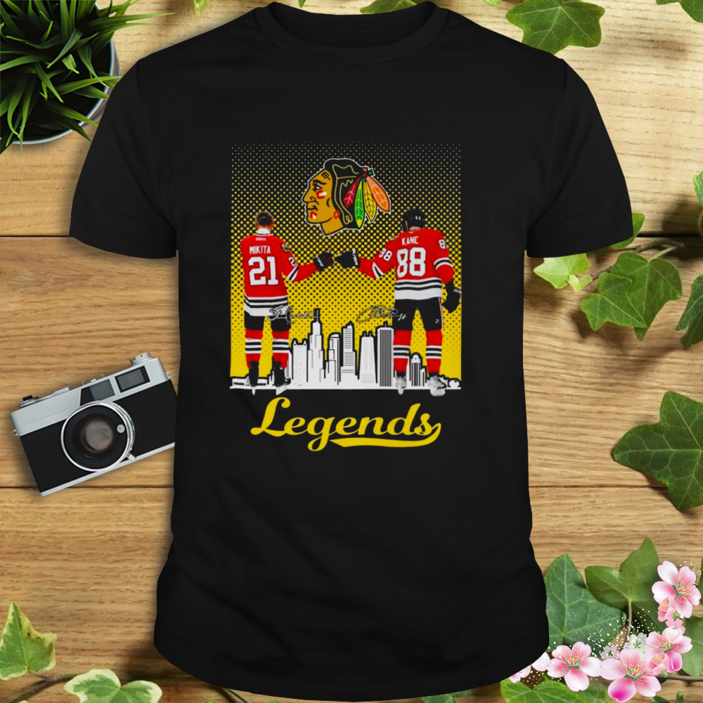 Legend chicago blackhawks stan mikita vs patrick kane city signatures T-shirt