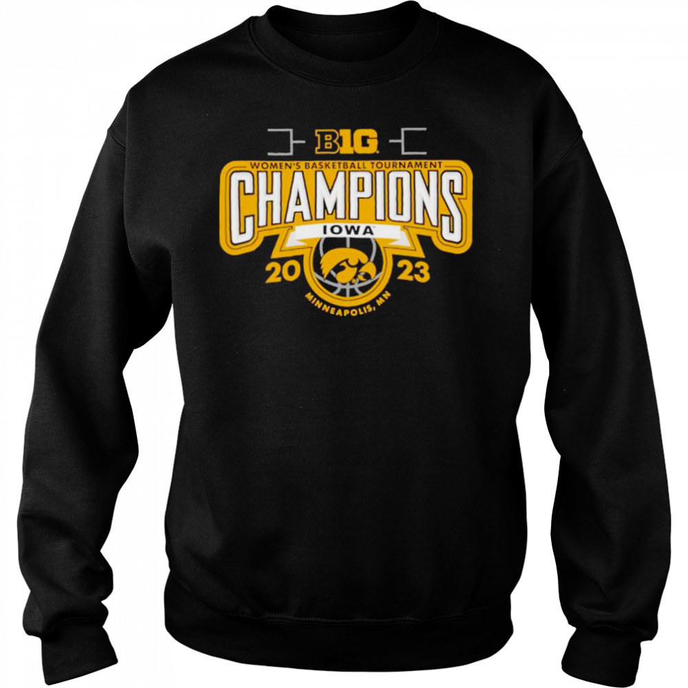 Sweat shirts