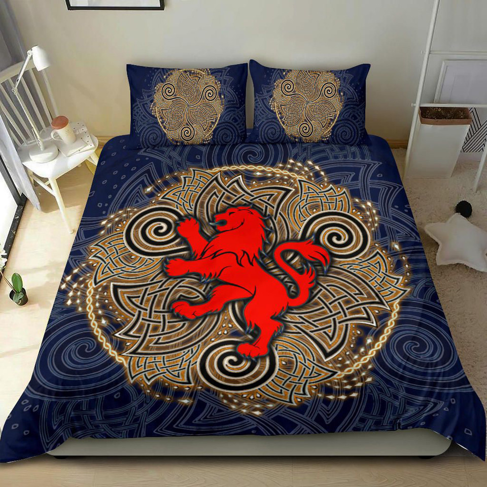 Celtic Bedding Set - Celtic Scottish Lion Rampant - Triple Spiral