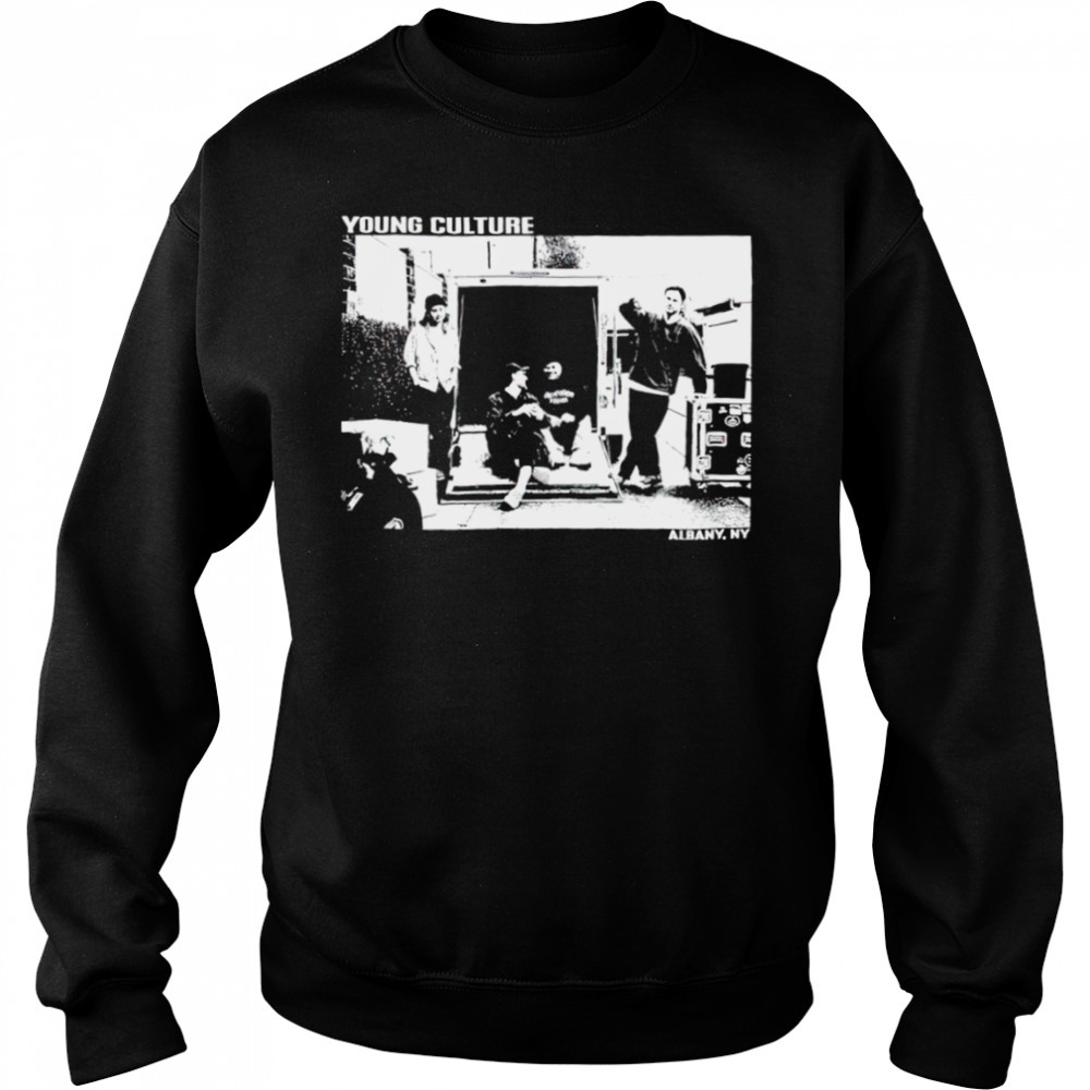 Sweat shirts