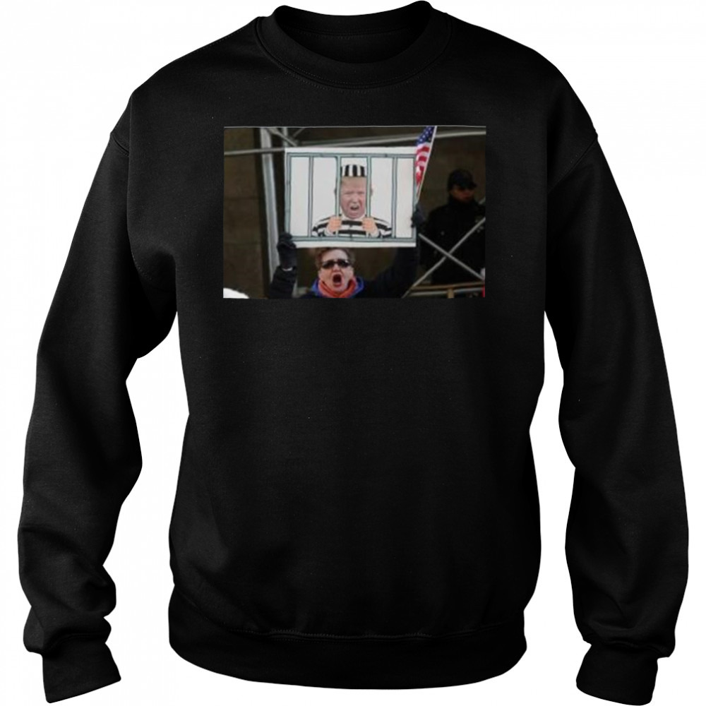 Sweat shirts