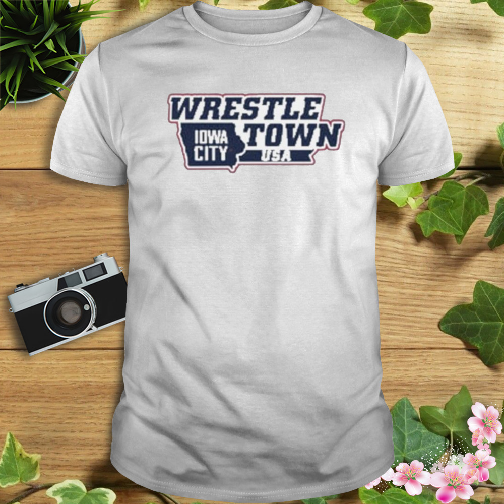 Men’s Iowa City Wrestle Town Usa Shirt