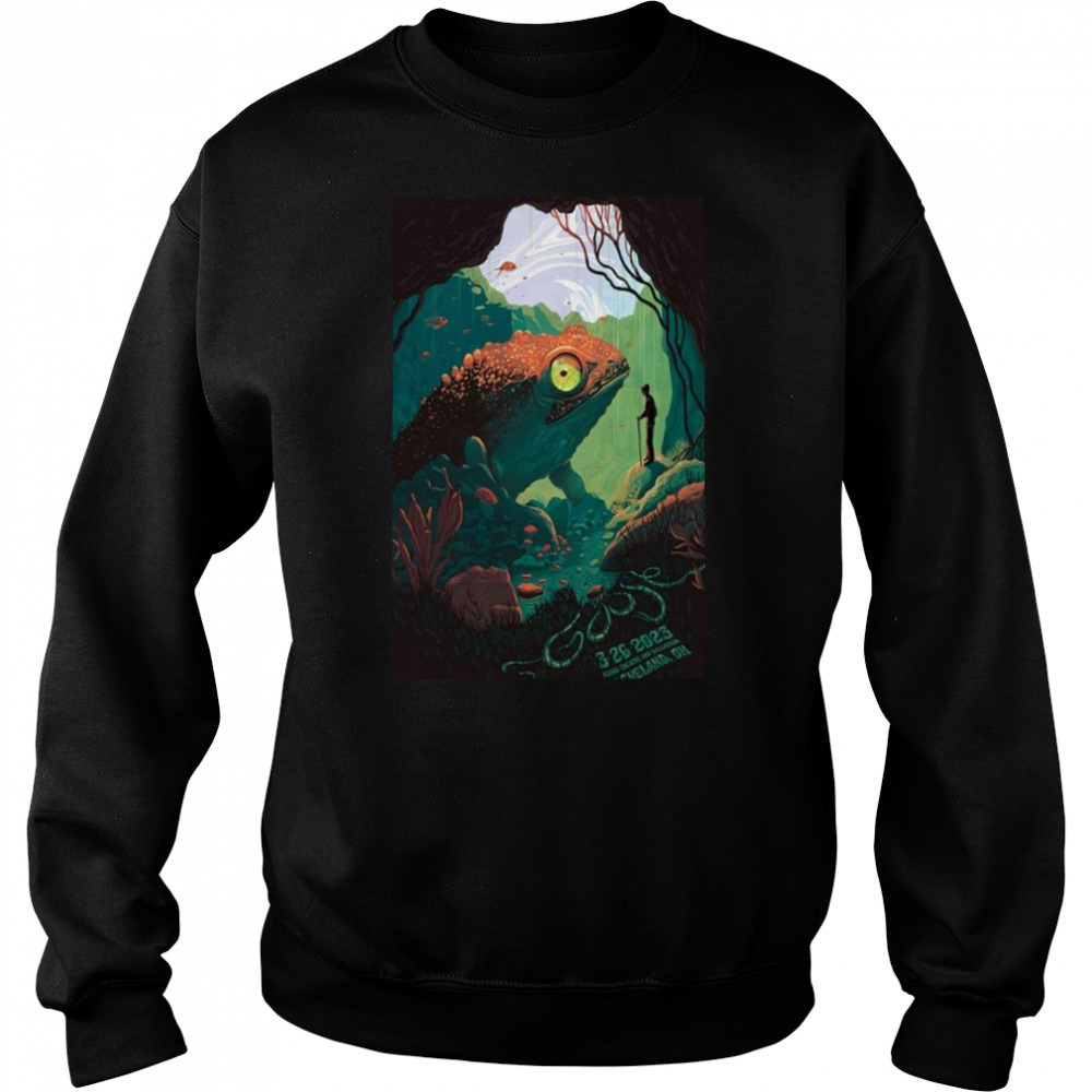 Sweat shirts